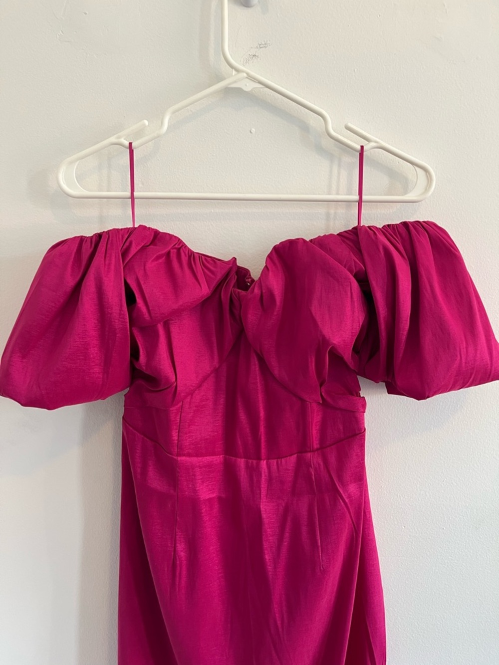 Abercrombie & Fitch Fuchsia Off-Shoulder Puff Sleeve Midi Dress - Picture 2 of 6